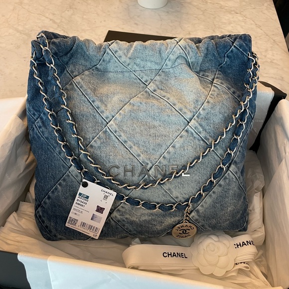 CHANEL Handbags - CHANEL 🖤 NWT 23P Small Denim 22 Bag with Silver Hardware